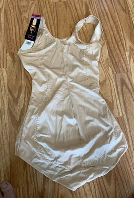 Maidenform Firm Control Shapewear L Nude Color - Image 1 of 2