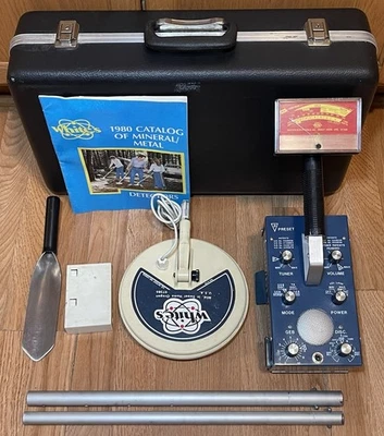 Detector de metais vintage branco Coinmaster 6000/DI série profissional 3 com estojo - Imagem 1 de 4