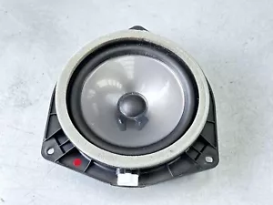 Lexus RX 450H HYBRID 2009-2015 CONTROLADOR TRASERO REGULADOR DE VENTANA LATERAL - Imagen 1 de 7