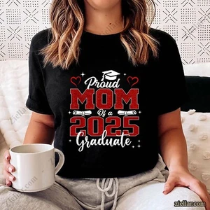 T-Shirt Laurea Mamma Senior 2025, Maglietta Laurea Mamma Orgogliosa del 2025 - Foto 1 di 7