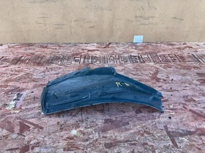 Guardabarros trasero derecho nissan 370z 2009-2021 OEM GUARDABARROS PROTECTOR CONTRA SALPICADURAS Foto 1 de 4