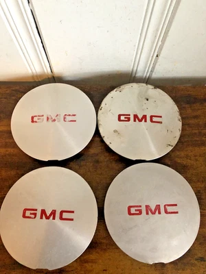 1995-2001 GMC Jimmy S15 Sonoma OEM Center Hub Cap Set of 4 15724975 15661131 OEM - Image 1 of 4