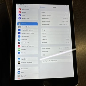 FAULTY Apple iPad Air 2,  16GB, WiFi, 9.7 inch, model A1566 in space grey. - Picture 1 of 8