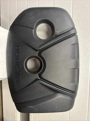 Cubierta del motor Kia Forte 2016 OEM 29240-2E000 Foto 1 de 3