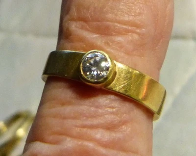 Solitär Brilliant Ring, 750 Gold, 0,3 Karat, lupenrein? rein weiß - Bild 1 von 4
