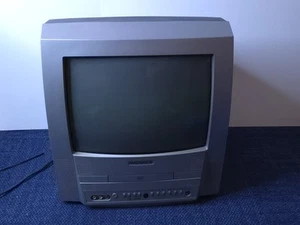Magnavox 13" Inch MWC13D5 Retro Gaming CRT TV/DVD Player Combo Works NO REMOTE - Picture 1 of 11