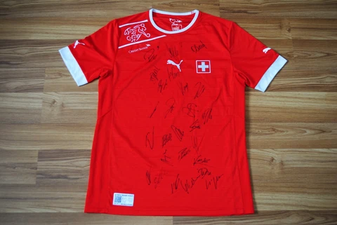 SWITZERLAND NATIONAL TEAM HOME FOOTBALL SHIRT 2011-12 JERSEY ALL PLAYERS SIGNEDS Cover