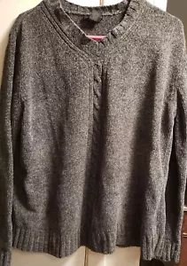EXPRESS Gray Pullover V-Neck long sleeve Sweater, 100% Acrylic, Size L - Picture 1 of 9
