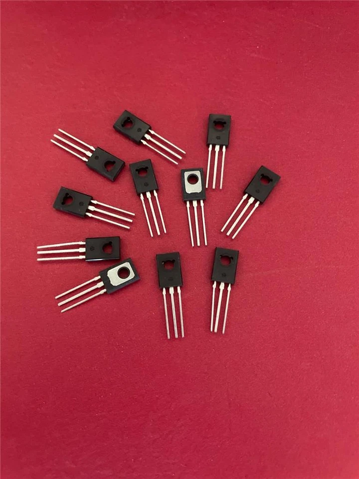 MOTOROLA  MJE340 POWER NPN SILICON TRANSISTOR .5A 300V 20W * NEW *(10 PCS) - Image 1 of 1
