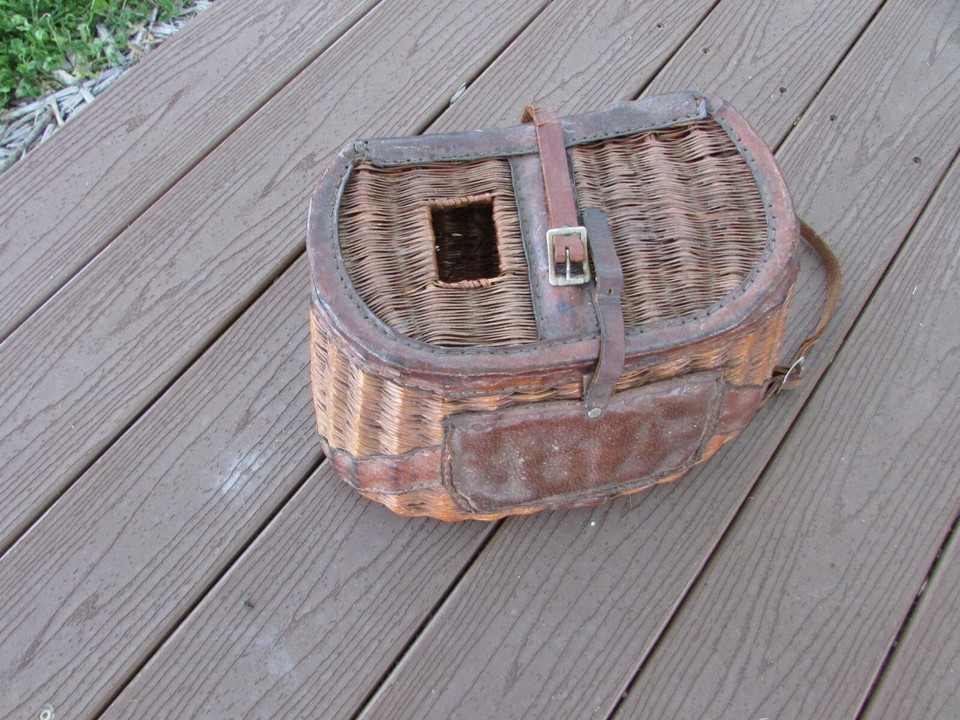 Anciens Creels De Pêche En Cuir Avec Bords Rayés - Vintage USA - 12x7 Pouces