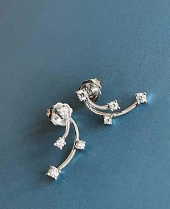 Aretes de diamantes de 0,30 quilates en oro blanco de 18 quilates intrincados tachuelas de tallo - Imagen 1 de 6