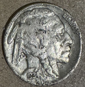 Buffalo Nickel - 1934 P- United States - 5 Cents Coin - US Nickel - 5¢ - Picture 1 of 2