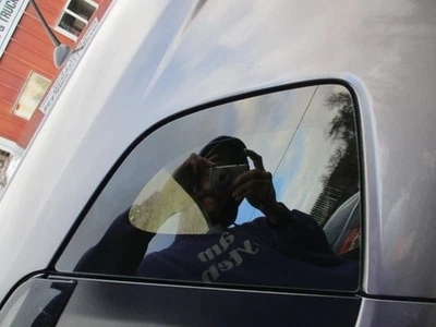 Cuarto de cristal de ventana lateral izquierdo Honda Fit 2015-2020 Foto 1 de 4