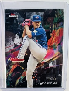 2024 Topps Finest Jose Berrios Black Refractor SN /20 Toronto BLUE JAYS - Picture 1 of 2