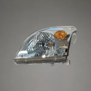 TOYOTA GENUINE 811706A051 UNIT ASSY, HEADLAMP, LH 81170-6A051 (L1) - Foto 1 di 7