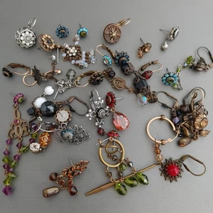 36 einzelne Ohrring-Set Vintage & viktorianischer Stil aus Swarovski-Kristallen - Bild 1 von 10