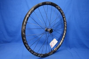 Bontrager Line PRO 30 Carbon 27.5" FRONT Wheel, Boost 15x110, 6 Bolt Disc, TLR - Afbeelding 1 van 5