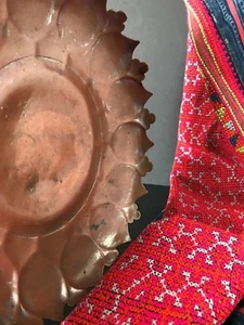 Old Handmade Middle Eastern Copper Bowl …with beautiful scalloped edging - Picture 1 of 11