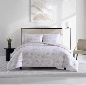 Vera Wang King Duvet Cover and Two King Shams Watercolor Pink Floral. New! - Picture 1 of 7
