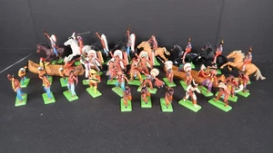 1971 X 35 INDIANS +++ BRITAINS LTD "DEETAILS" TOYS PLASTIC WITH METAL BASES ++ - Picture 1 of 23