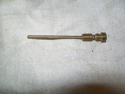 1 de Briggs & Stratton parte # 299740 boquilla de carburador se adapta al motor Foto 1 de 2