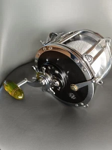 PENN Senator 14/0 Angelrolle Big Game  - Bild 1 von 5