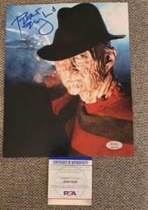 FOTO 8X10 FIRMADA POR ROBERT ENGLUND FREDDY KREUGER AUTENTICADA PSA/ADN #AM57026 - Imagen 1 de 1