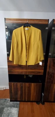 Lindo blazer feminino Kasper novo com etiquetas. Cor pera dourada; tamanho 22W; forrado. US$ 70 - Imagem 1 de 4