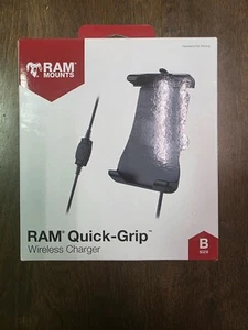 RAM MOUNTS Quick-Grip 15W Waterproof Wireless Charging Holder with Ball - Photo 1 sur 4
