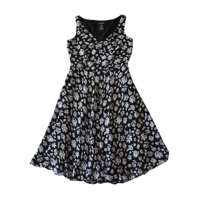 George Black & White Floral Sleeveless Fit & Flare Dress – Size 4 - Image 1 of 4