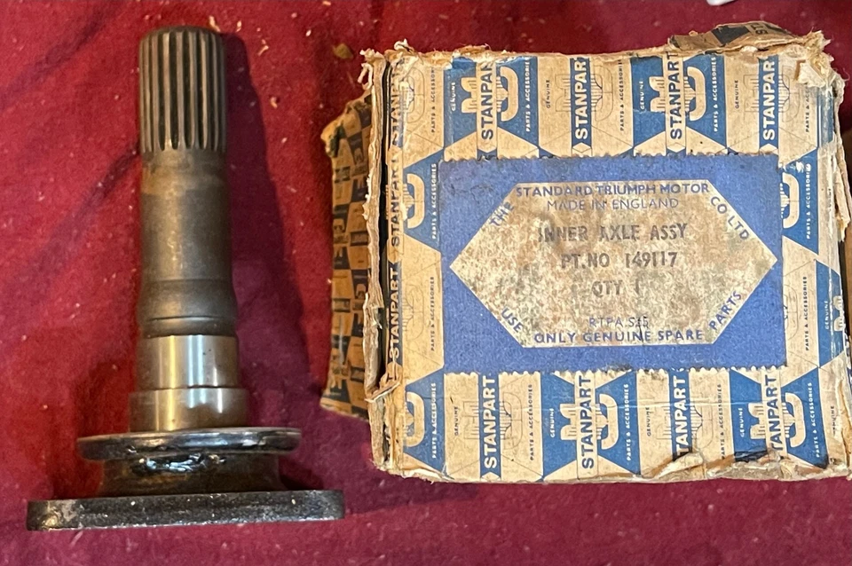 Оригинальный внутренний осевой вал для Triumph Spitfire MK3 Herald новый из старых запасов - Изображение 1 из 1