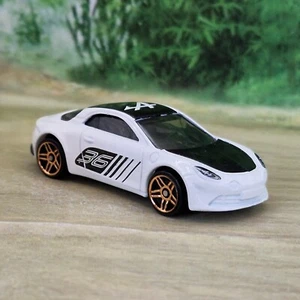 Coche Modelo Diecast Hot Wheels Alpine A110 1/64 (67) Excelente Estado - Imagen 1 de 6