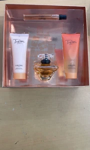 Tresor L'Eau de Parfum 4-Pc Gift Set by Lancome for Women, Vintage - Picture 1 of 3