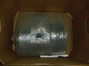 Leeson Motor 131491.10 182TC 3-2 HP, 3 Ph, 60/50Hz 208-230/460-190/380V 1-1/8" - Picture 1 of 4