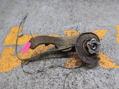 HUSILLO BUJE RUEDA TRASERA DERECHA NISSAN X-TRAIL T31 2007 2.0 DCI Foto 1 de 4