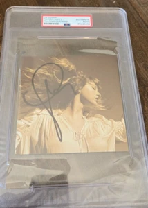 2021 TAYLOR SWIFT TAYLOR'S VERSION FEARLESS SIGNED CD COVER ENCAPSULATED PSA DNA - Picture 1 of 1