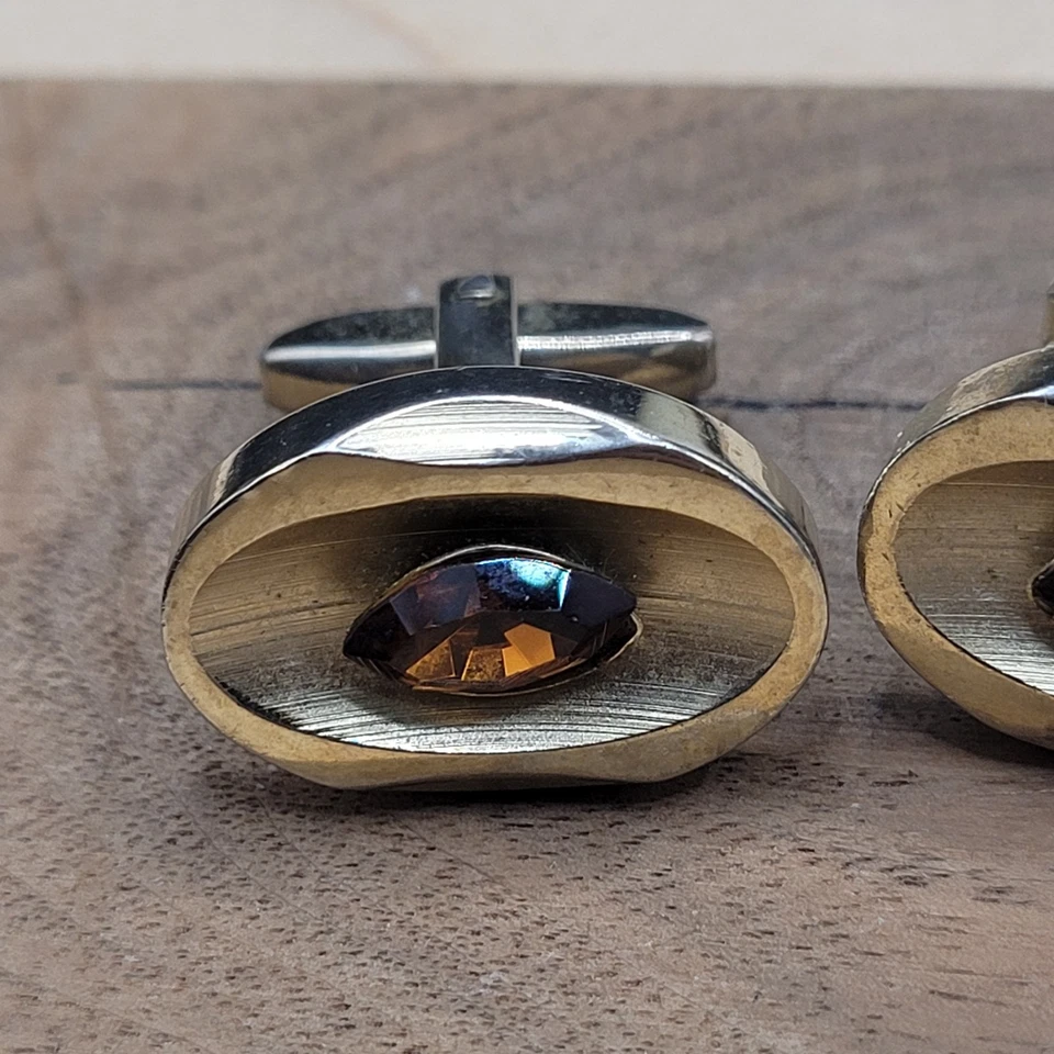 Gemelos ovalados Mid Century tono latón alambre vidrio color ámbar Foto 1 de 4