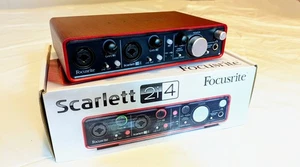 Focusrite Scarlett 2i4 Audio Interface in Very Good Condition - Picture 1 of 9