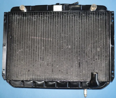 Radiador Chevrolet Corvette Harrison 1953 1954 1955 fabricante de equipos originales Foto 1 de 4