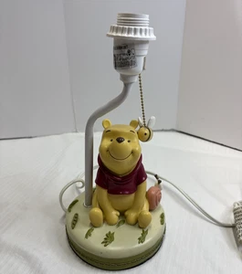 Winnie The Pooh Table Lamp With Pooh And Snail Bumble Bee Chain Vintage - Picture 1 of 11