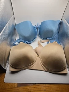 2 Pair 34-36C Vera Wang Bra: Vanity Fair. - Picture 1 of 10