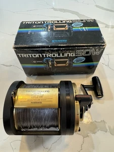 Shimano Triton Trolling Series 50W Wide Big Game Angelrolle mit Box 2 Gang - Bild 1 von 9