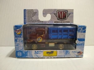 M2 Machines 1957 Dodge 700 COE Stakebed Truck Moon Pie Diecast 1:64 - Picture 1 of 6