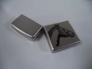 ZIPPO HORSE ANNO 2008   SOLO CARCASSA IN METALLO SENZA SCATOLA MAI USATI - Picture 1 of 3