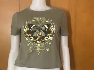 CAMISETA TOP SAGE GREEN BUTTERFLY CROP LUNA PLANETAS ESPACIO S - Imagen 1 de 3