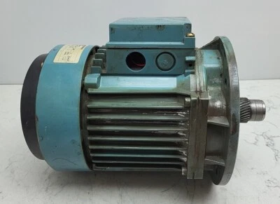 Motor eléctrico trifásico Abb MT90S24F165-6 MK110060-S IP55 IEC34 Foto 1 de 4