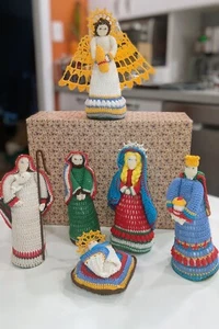Gorgeous 6pc CROCHETED NATIVITY SET * 6 1/2"- 7" High - Picture 1 of 5