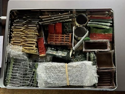 Vintage Britains Fences Gates Walls  And Other Stuff - HUGE LOT - Image 1 of 4