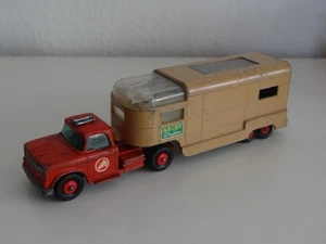Matchbox King Size K-18 Articulated Horse Box rot/braun - Bild 1 von 2