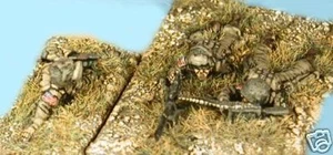SHQ AA08 1/76 Diecast WWII USA Airborne .30 cal Machine Gun + 3 Crew Firing - Picture 1 of 1